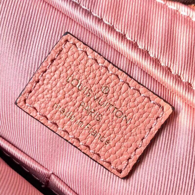 z954475031204_2f4665129b5b7e8b0edeb41ac8c82eeb