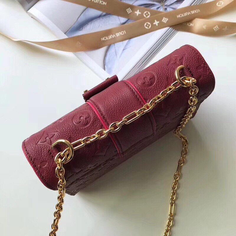 z954475039935_ce6774aa2b147e281f3809f6f24c44b9