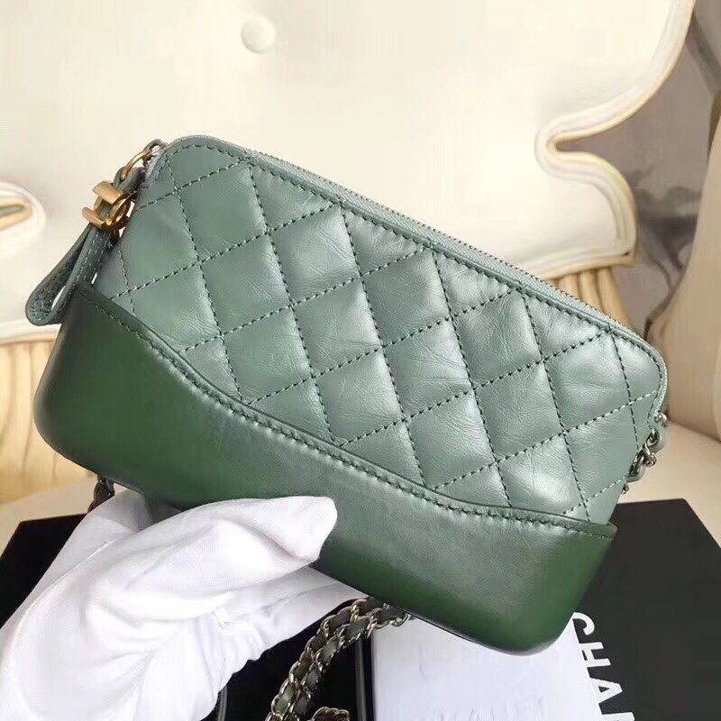 z954475136378_365b2c39929d605d9fd0b583f71c6239