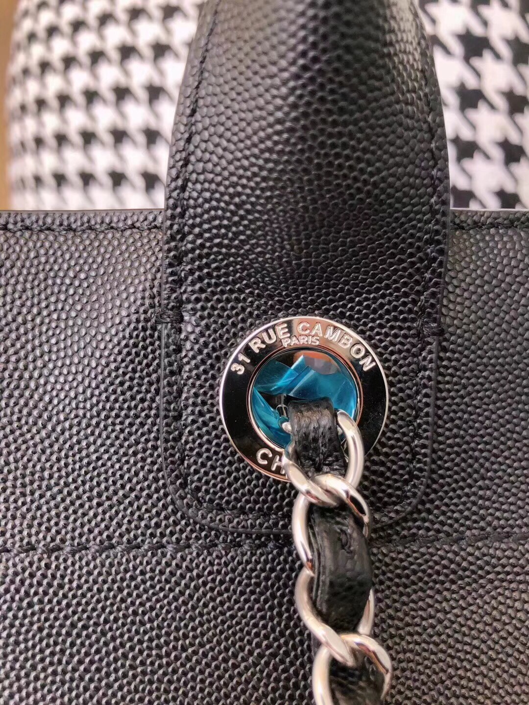 z954475266401_241ec1a31d8482a78d80c6ba3e52e48d