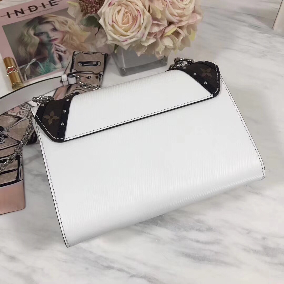 z955509222205_342f53cbf8318ddfc473bc8b3d5be0ad