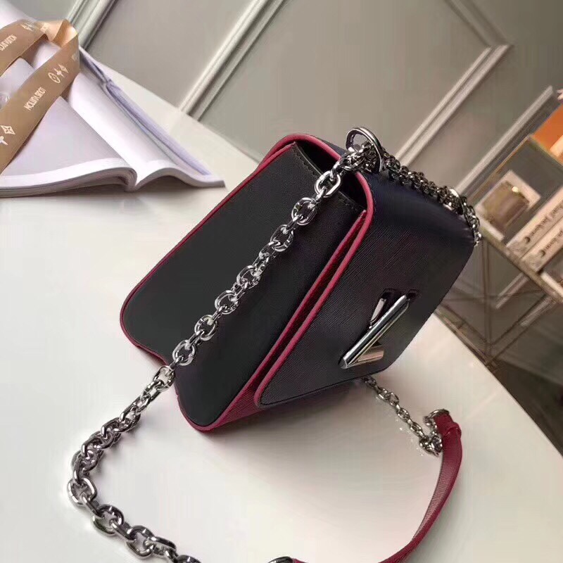 z956460081669_b3f3b462b4a85137fad4d986c41700be