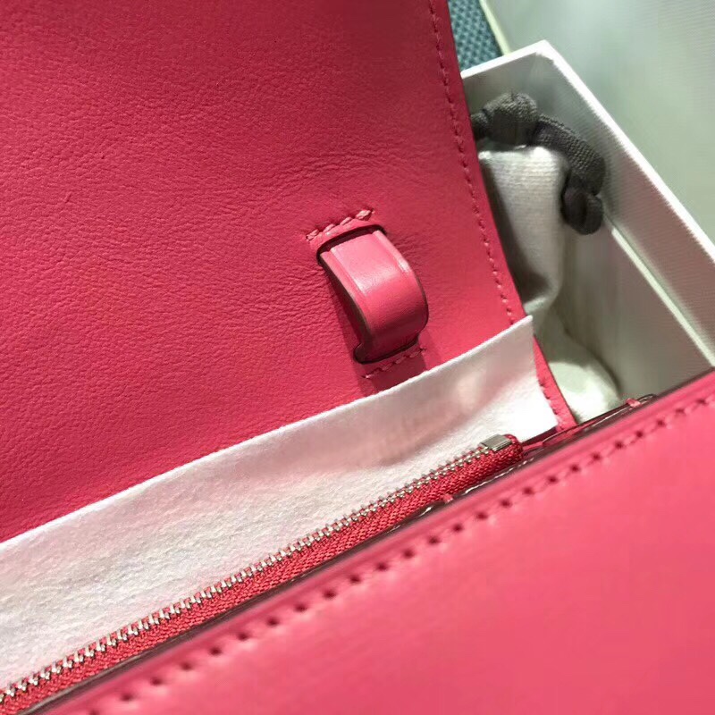 z956460086964_131d28fa5e62652ff4cde754e5327a58