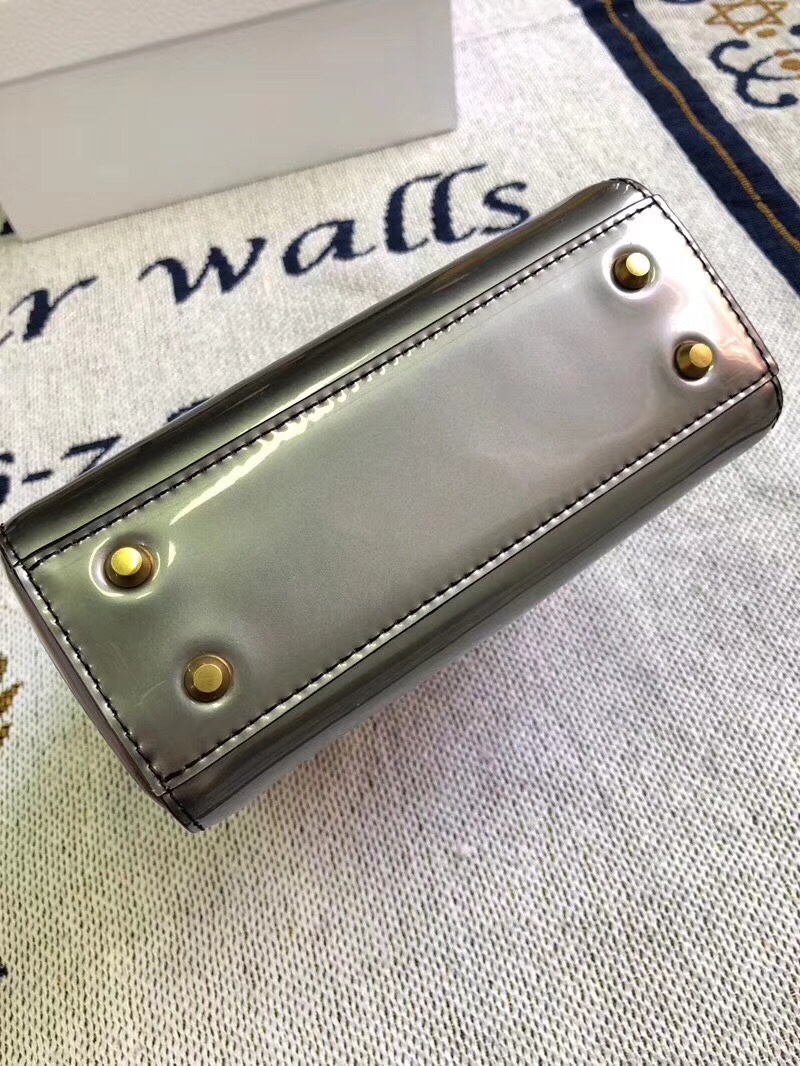 z957500179639_e146e048660102e1c59d4d96aaf377b0