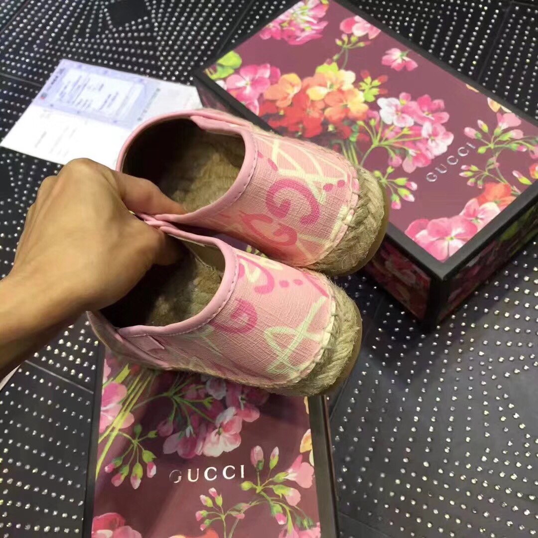 z1011159375161_9946665147122a3b1ef0e9706ec6110b