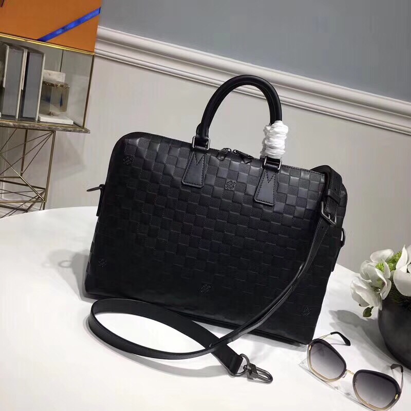 z1020370194476_62d2bb3f0eddca64cc6d1b679877fec2