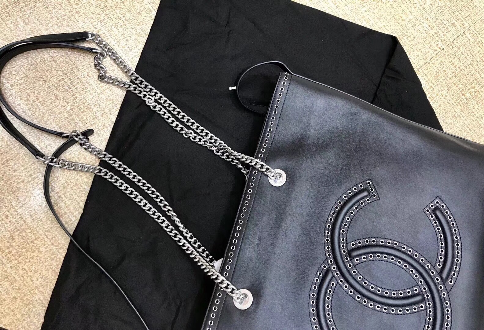 z989171379237_1bd5eb0b113e467b738a2e688308b589