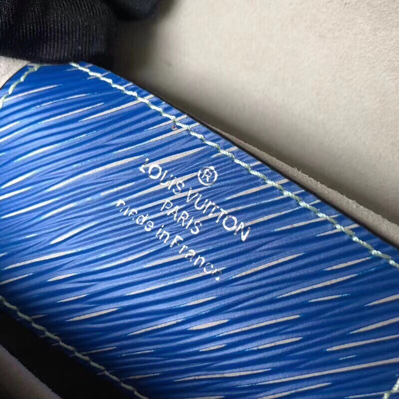 z1025572469661_322bc966d745467f09a3ce55670e29a8