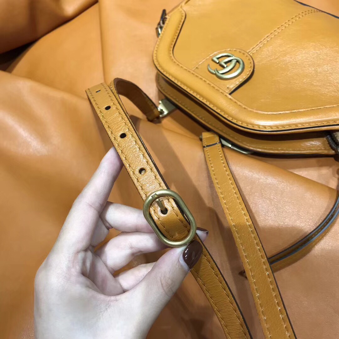 z1055327885335_5863f658eb0d7d404b0159ab33ff3e8f