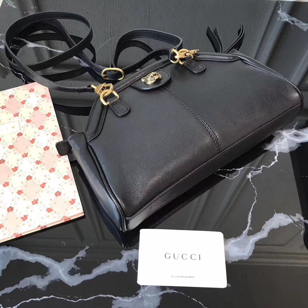 z1055328033034_15f5fa5acfffe7c8b443da56547ccf26