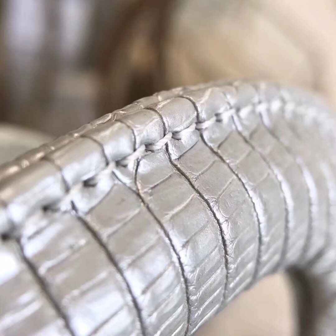 z1063553200661_420a1649bf87cccf6f30e52e66071aaf