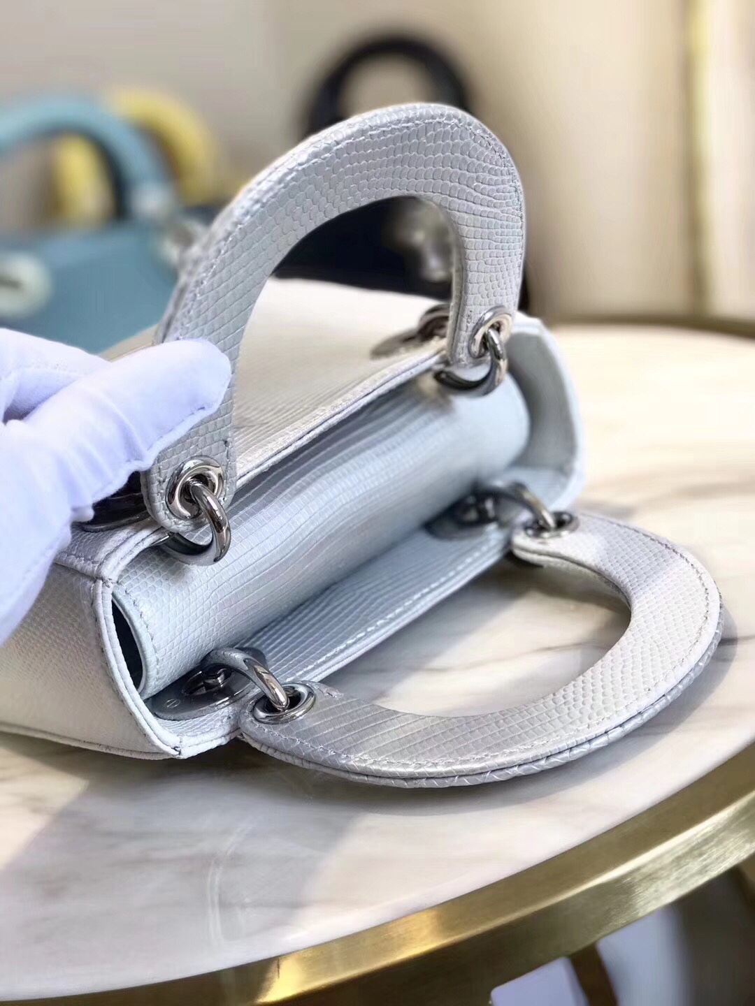 z1063553204403_d120a9d2b0b1e1e05675416a2d997340