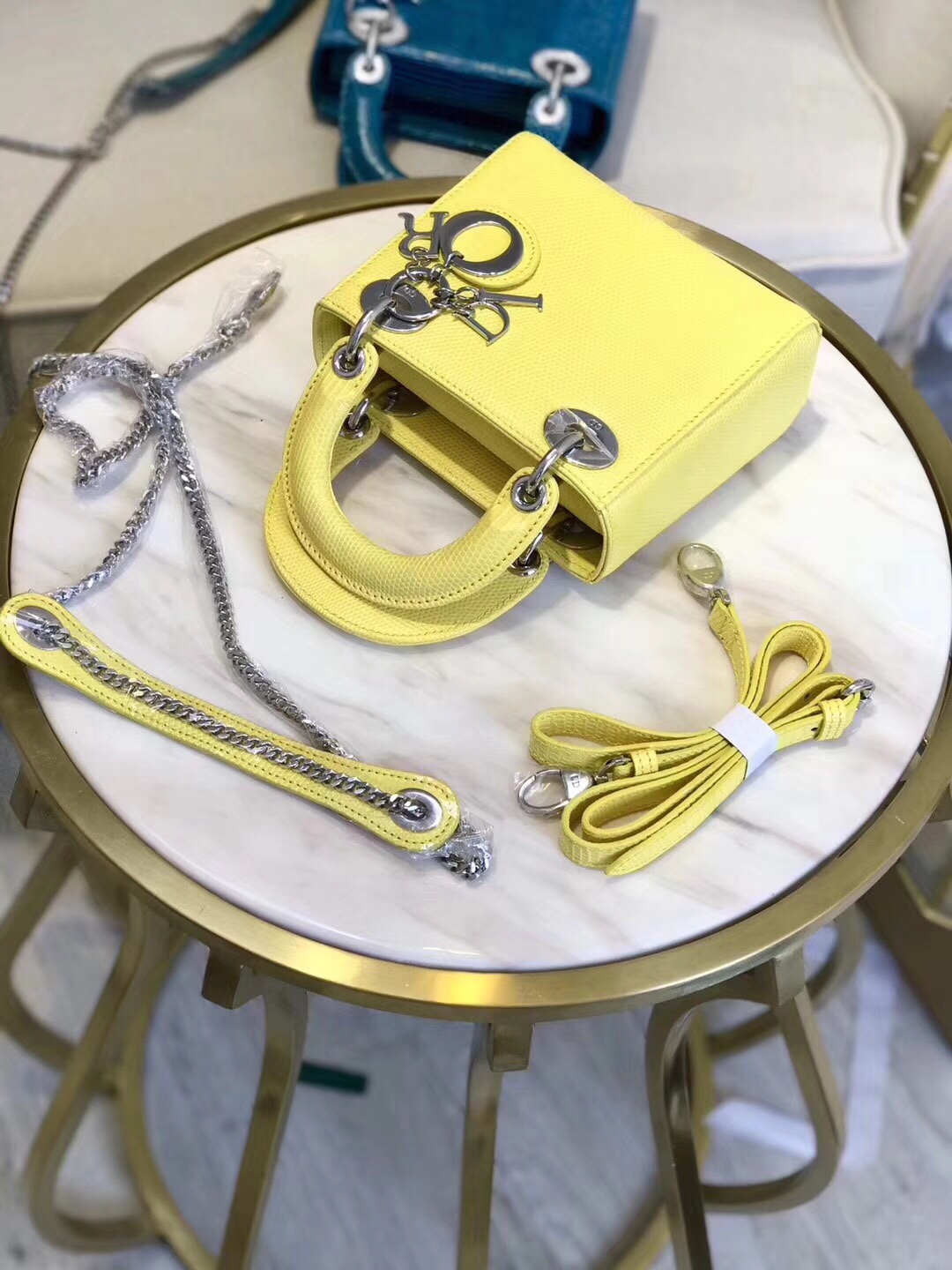 z1063553218379_8851fe5a4ccca129c7fc50098f6e2b30