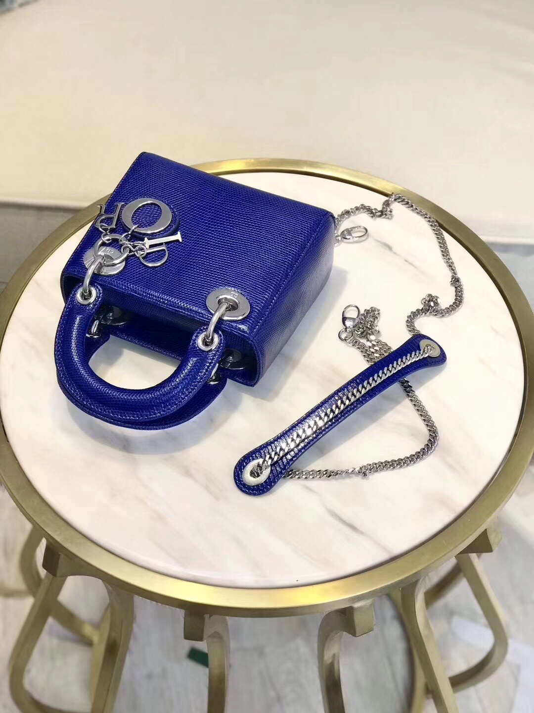 z1063553320433_44e9e23bc5915038315fffbb25f08867