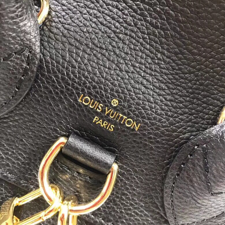 z1074761365621_109f398f8c59cadb03e26c1462e8a748