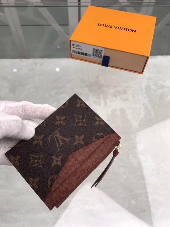 z1082264723355_fb0af613588838bd7e0a47645bcd0911