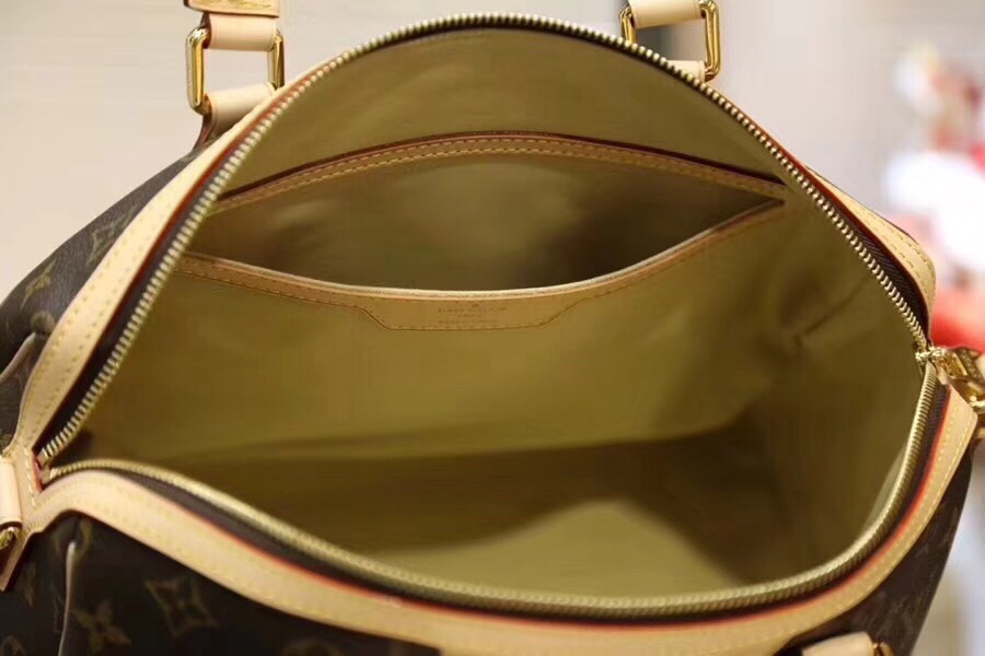 z1085243392541_17765e0ee97ea59e925383c2e61784f2