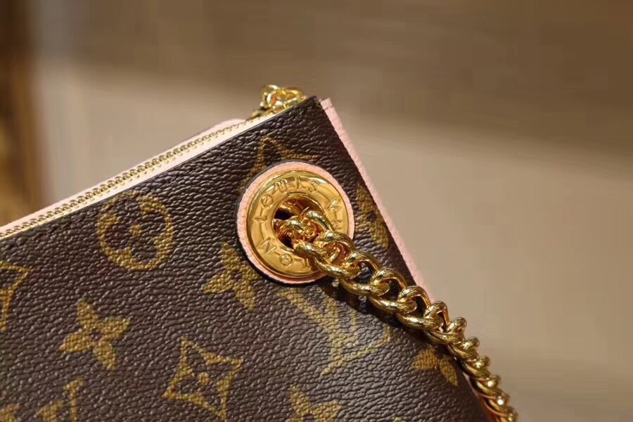 z1085243381435_c1f2f1e431122db6f499232358b29b77