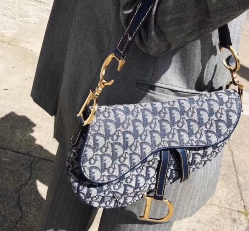 z1088196002318_26d1e2c4c8f322306c0d15d275f05096