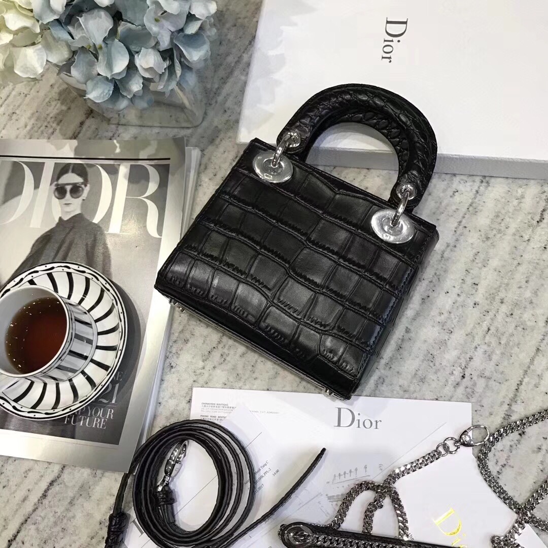 z1090353826240_84f383bea3b4bd52cb7886325f3524a9