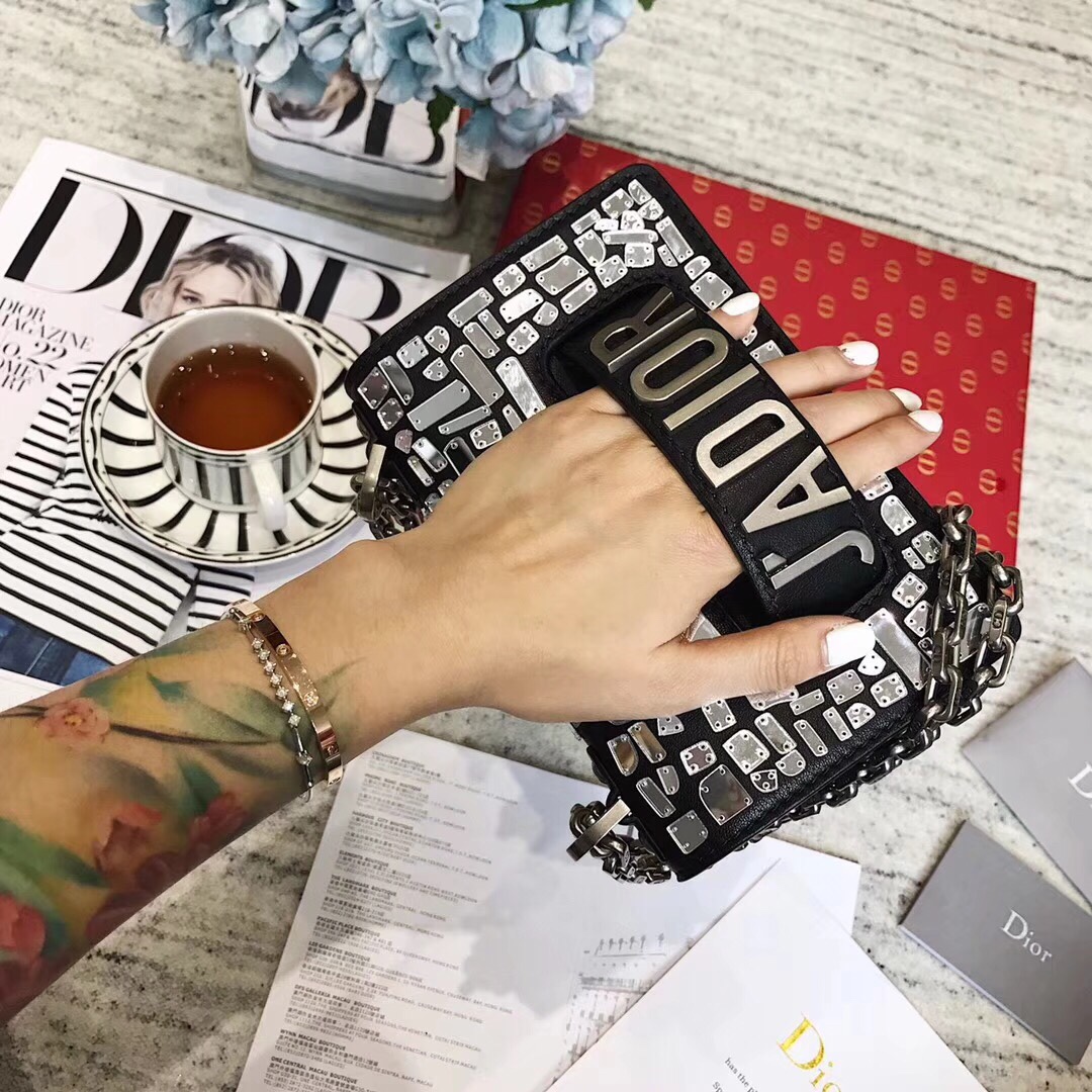 z1090353811261_2d5a655e7d219c42406d5613a06cc562