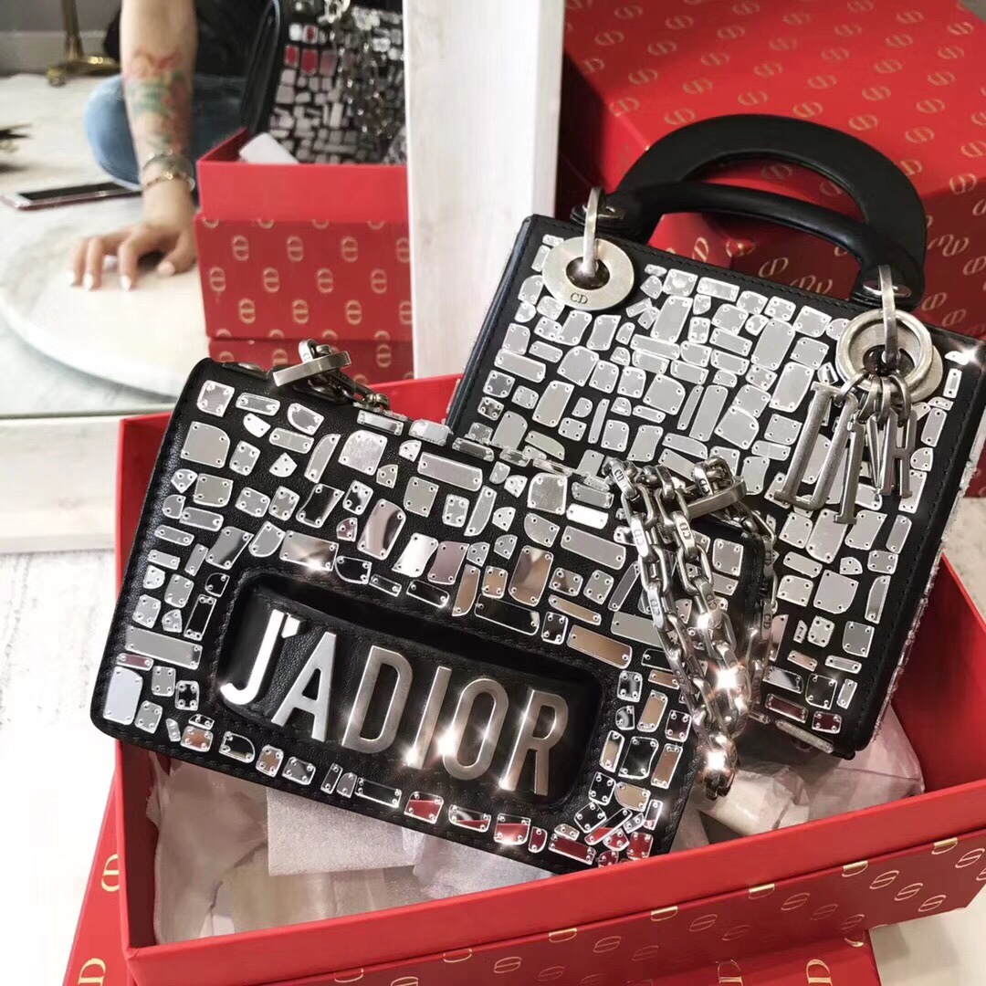 z1090353825454_69033b97aa83d1f9e6ba41bd90ee9828