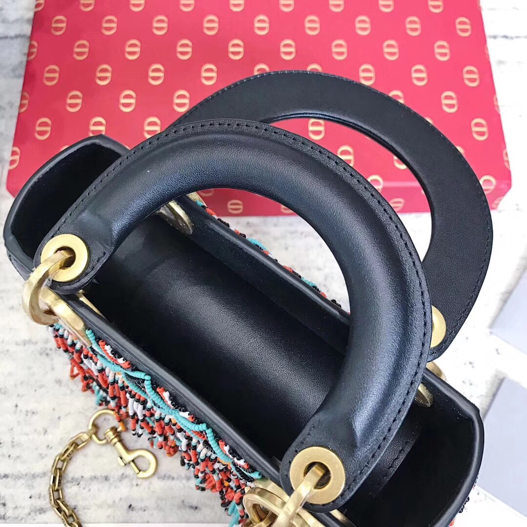 z1090353750671_4b8e53639a916ffc2e75e3636e758213