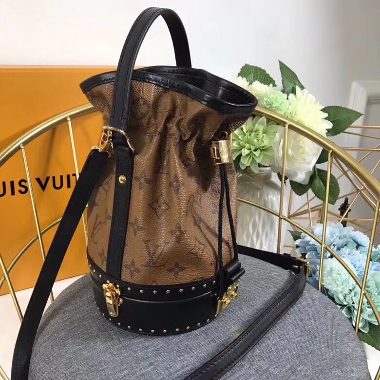 z1096386480783_ffe04ab4454313b0992c00a980d24135