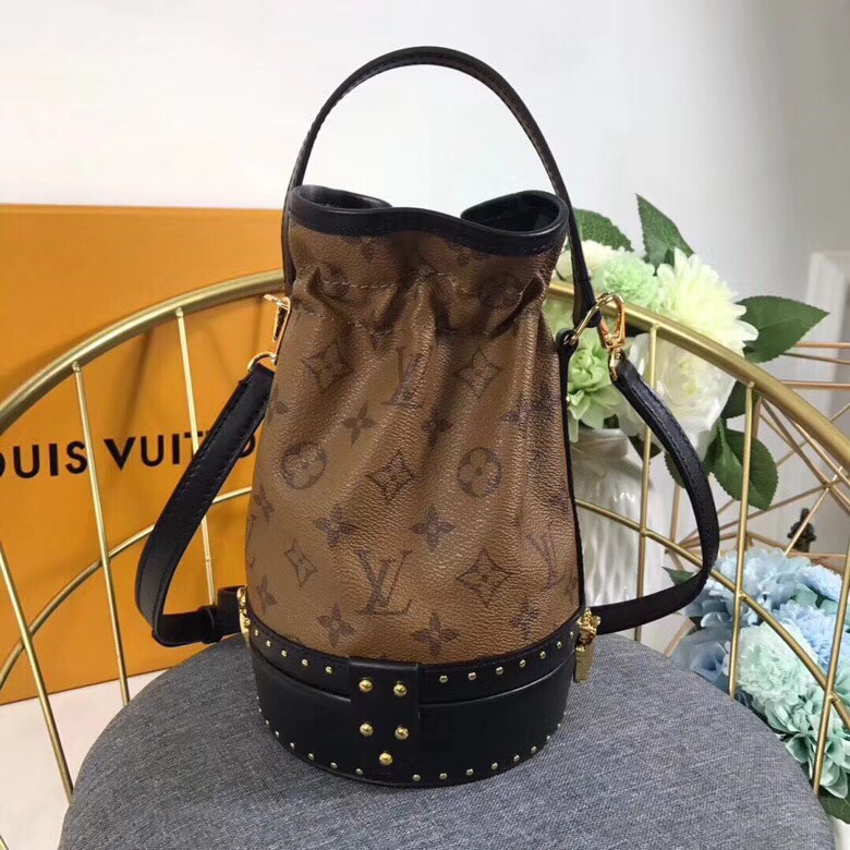 z1096386481186_af0e347eedb5e3879cb2c7417e9d04be