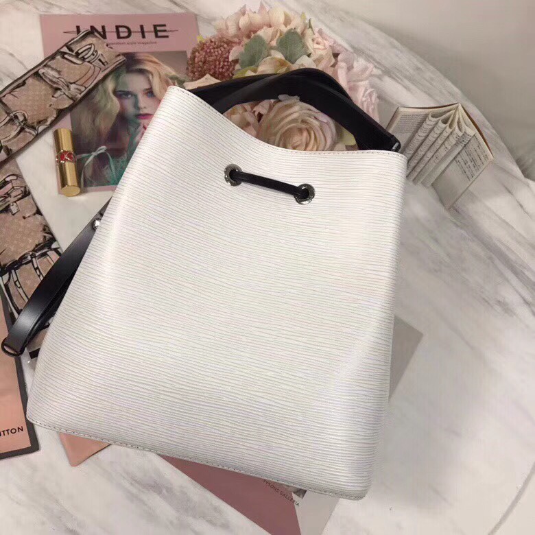 z1096385579013_87bd5d3f2512a9bf0bd59f9a6f41776c