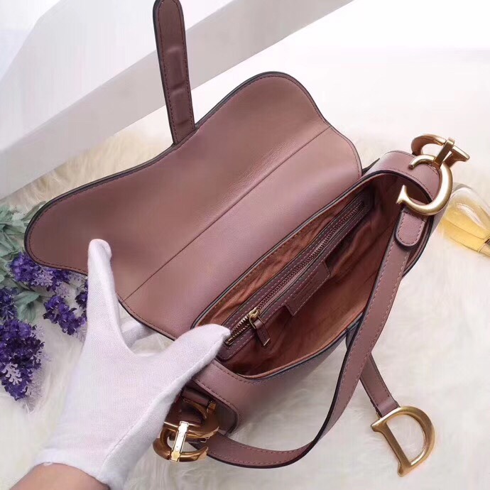 z1103277532386_1ad55929a761604bb89c6f01c3acedb5