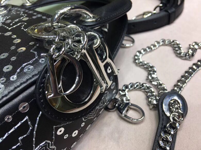 z1103285594938_0e15359d9c91949f9dd2f00e65f9a95d