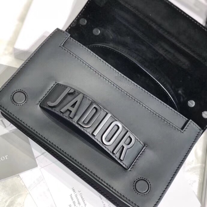 z1103286547186_c3e64c7cda736d1415819a2b2d6b7a32