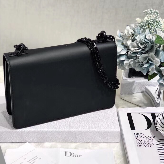 z1103286552669_0242402898ed3303d160099c90a274b7