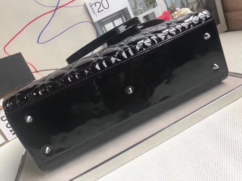 z1106429570016_d432647607d5ec16a4204d0d1dd7ad59