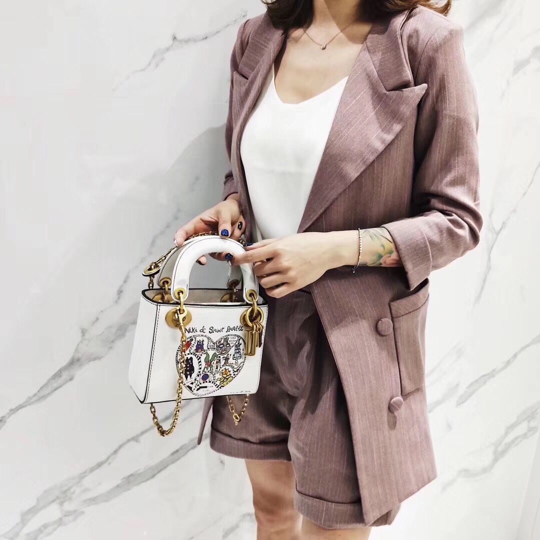 z1109454202572_4b41b2d13e20b68a59f61676c01655bb