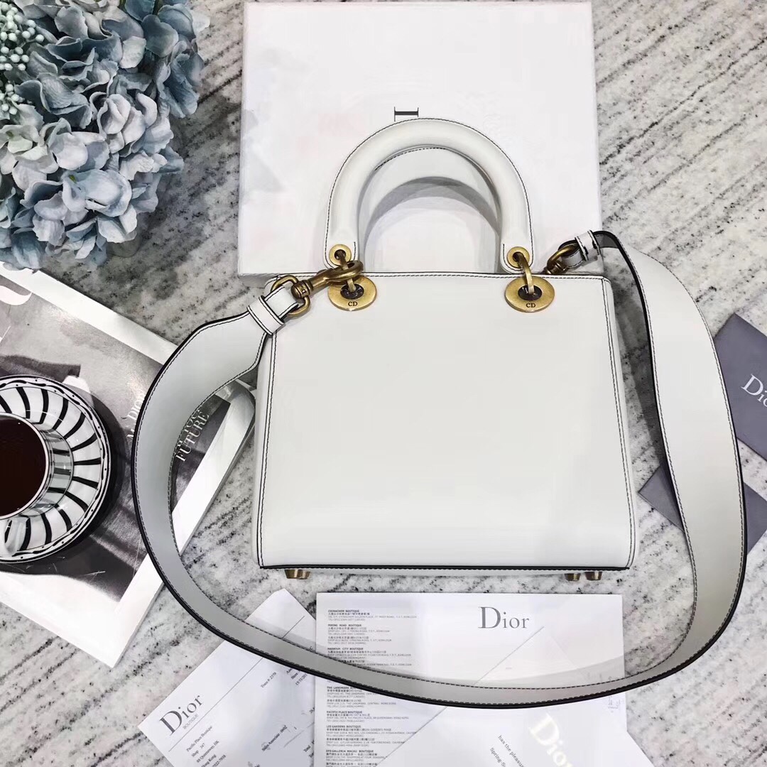 z1109454295069_2948bb3b87e5ffe72f1302f1afd976fd