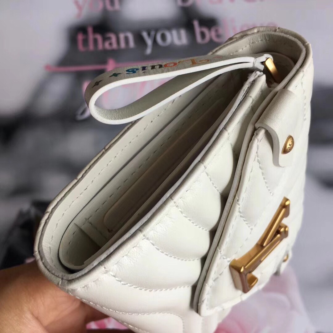 z1110518349074_d4eaff6b8bb71cbfa07a52183c310952