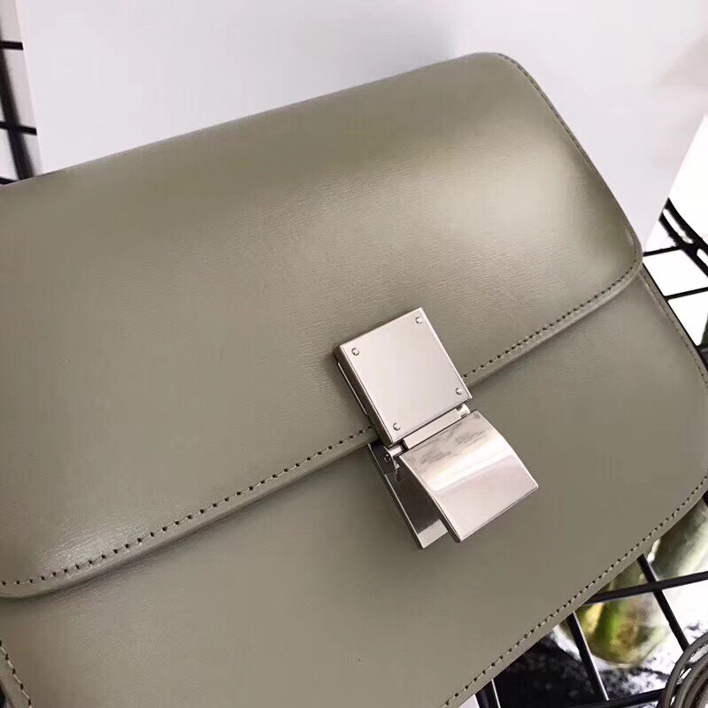 z1111833611240_32126727d80502041d4ce16bfd8e0ab8