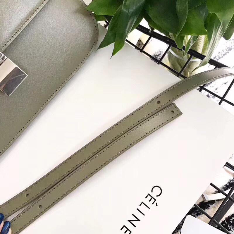 z1111833621250_fb65fdaec33c58029274013276e3dc04