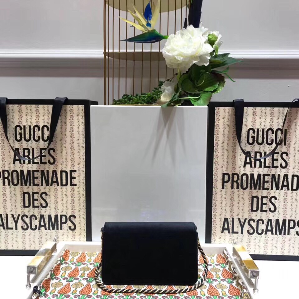 z1113852963817_4d5207d7ee14d7d67d8b7b38e10d06cd