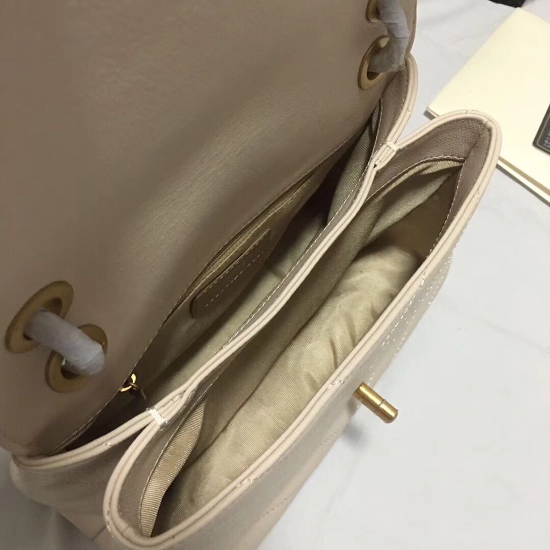 z966053309933_5c2ac5dc71a5802130522cde25c99745