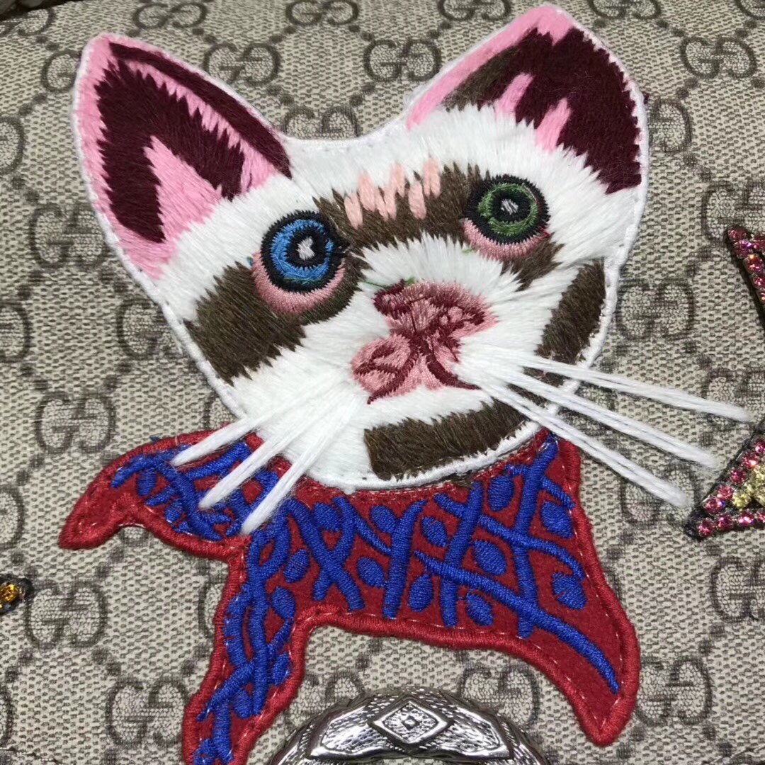 z965843057290_8be7bf526687025f800d1d70d5b8d51a