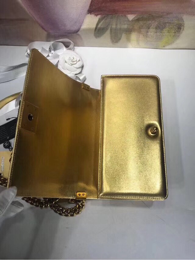 z1144191049421_e5962b21e3870e4980678eeb588d55db