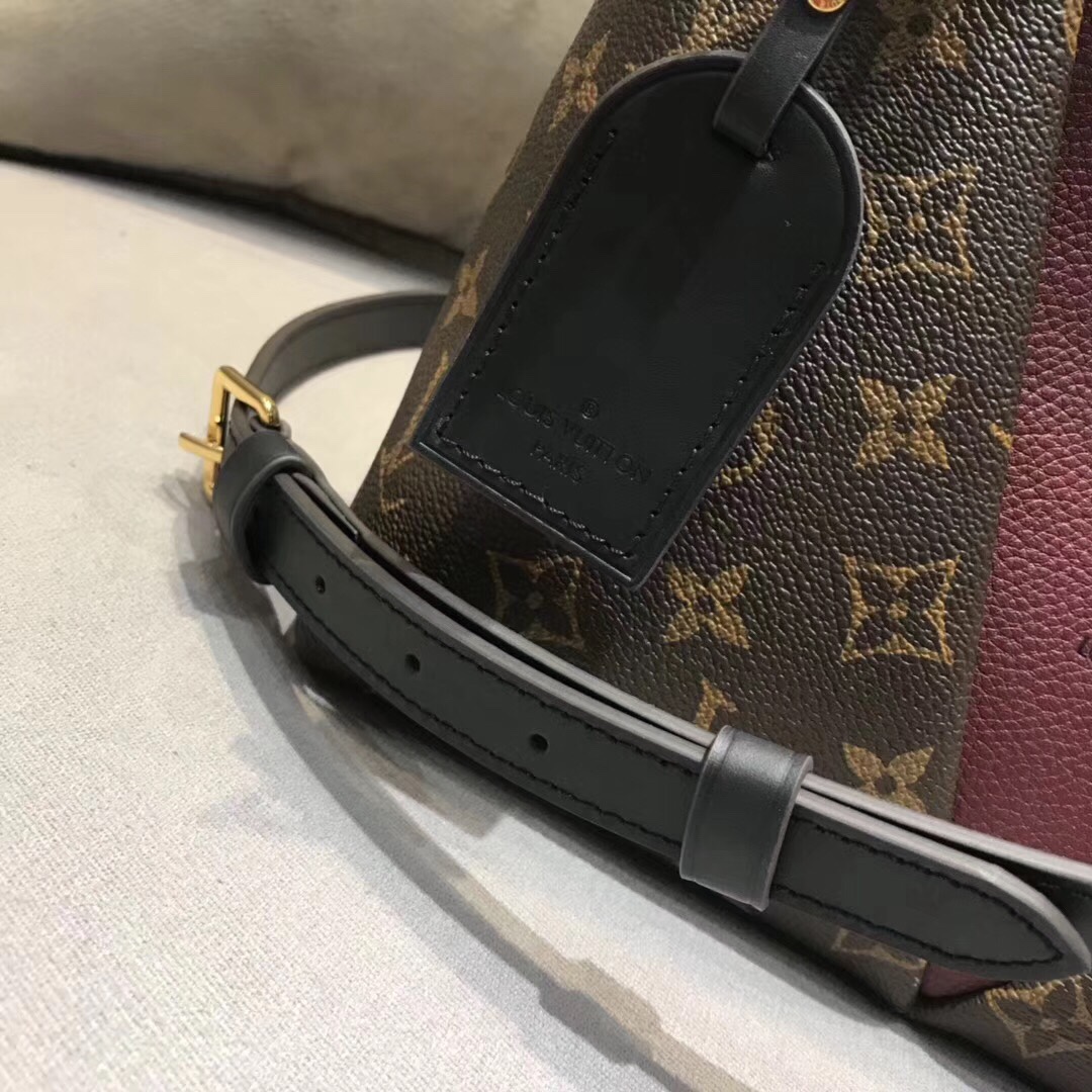 z1144190685433_ceb2018aebfa0e51b6faea8e4ef240dc