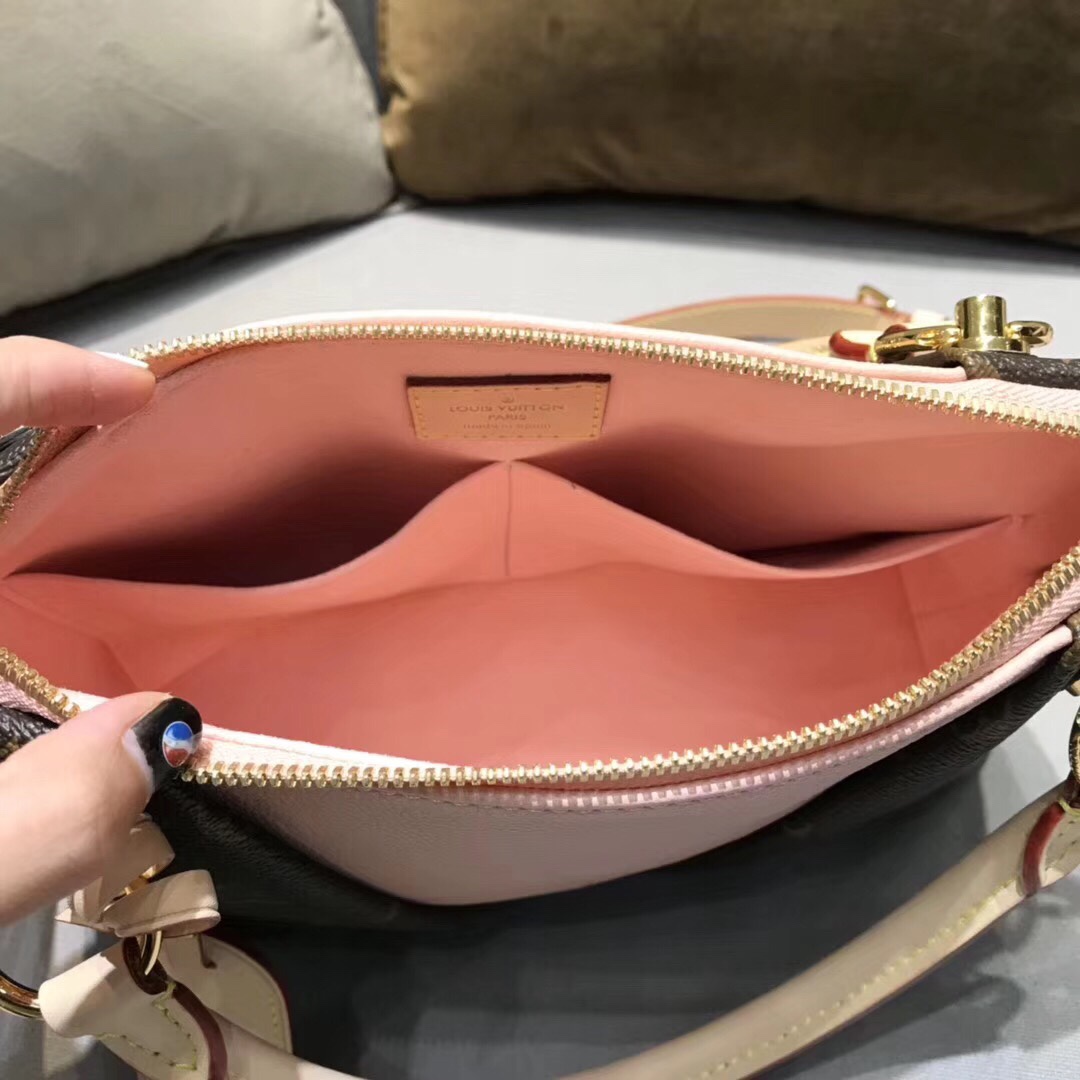 z1144190712158_6643998860456ce602434e832eb3c6c8