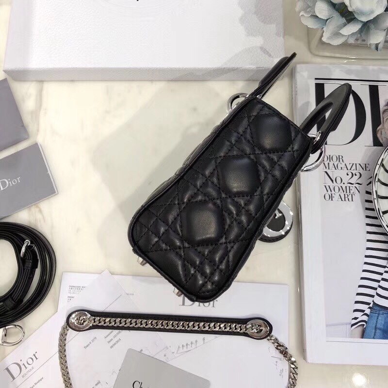 z1151651703090_9d00103176eaf1f196527da2539563f8