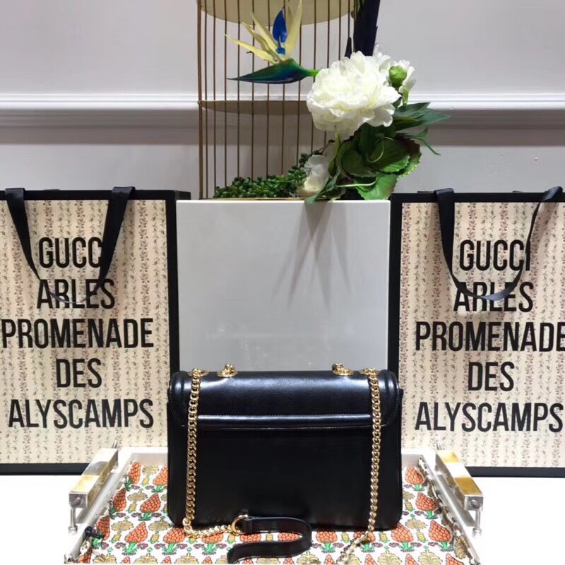 z1158912097269_f4570b8a02a114679e7f0092d79f104d