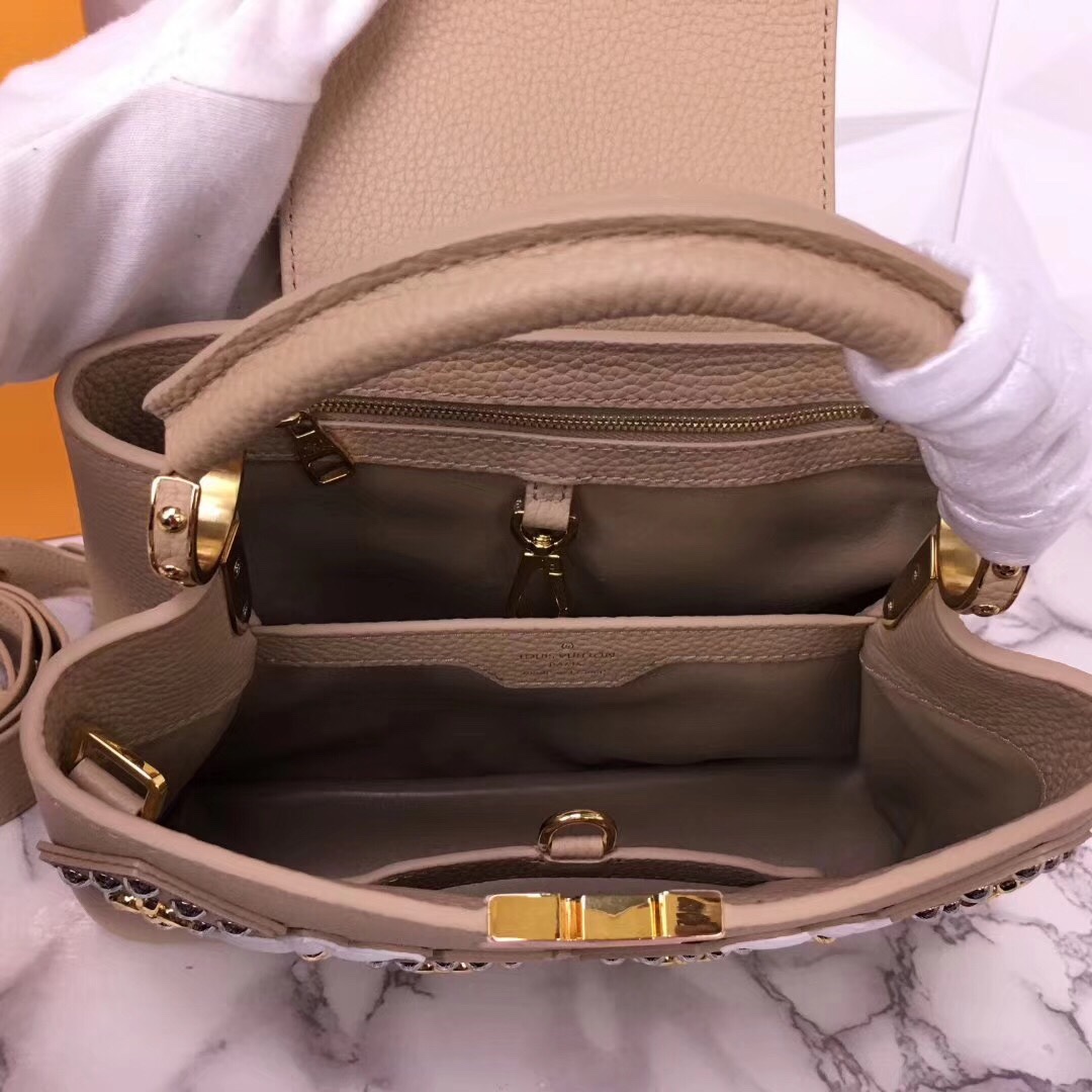 z1169155332793_16f8ffb9a192ac29dde6406073c888e9