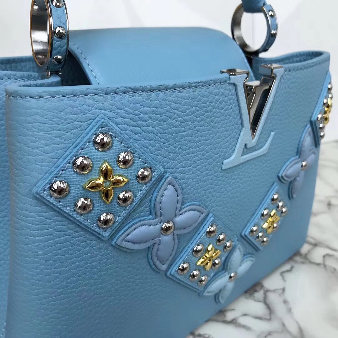 z1169155335539_cc6c73bf65d6a851ec51d22141b302ab